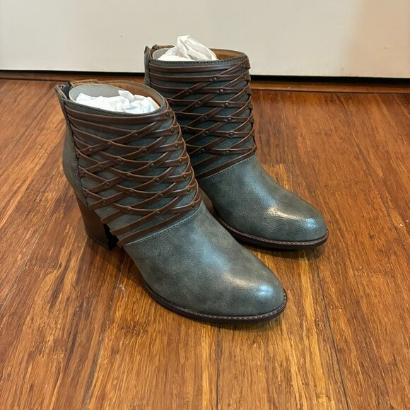 Eurosoft Sola Grey/Coffee Women's Boots, Size 7, New in Box - Picture 1 of 6